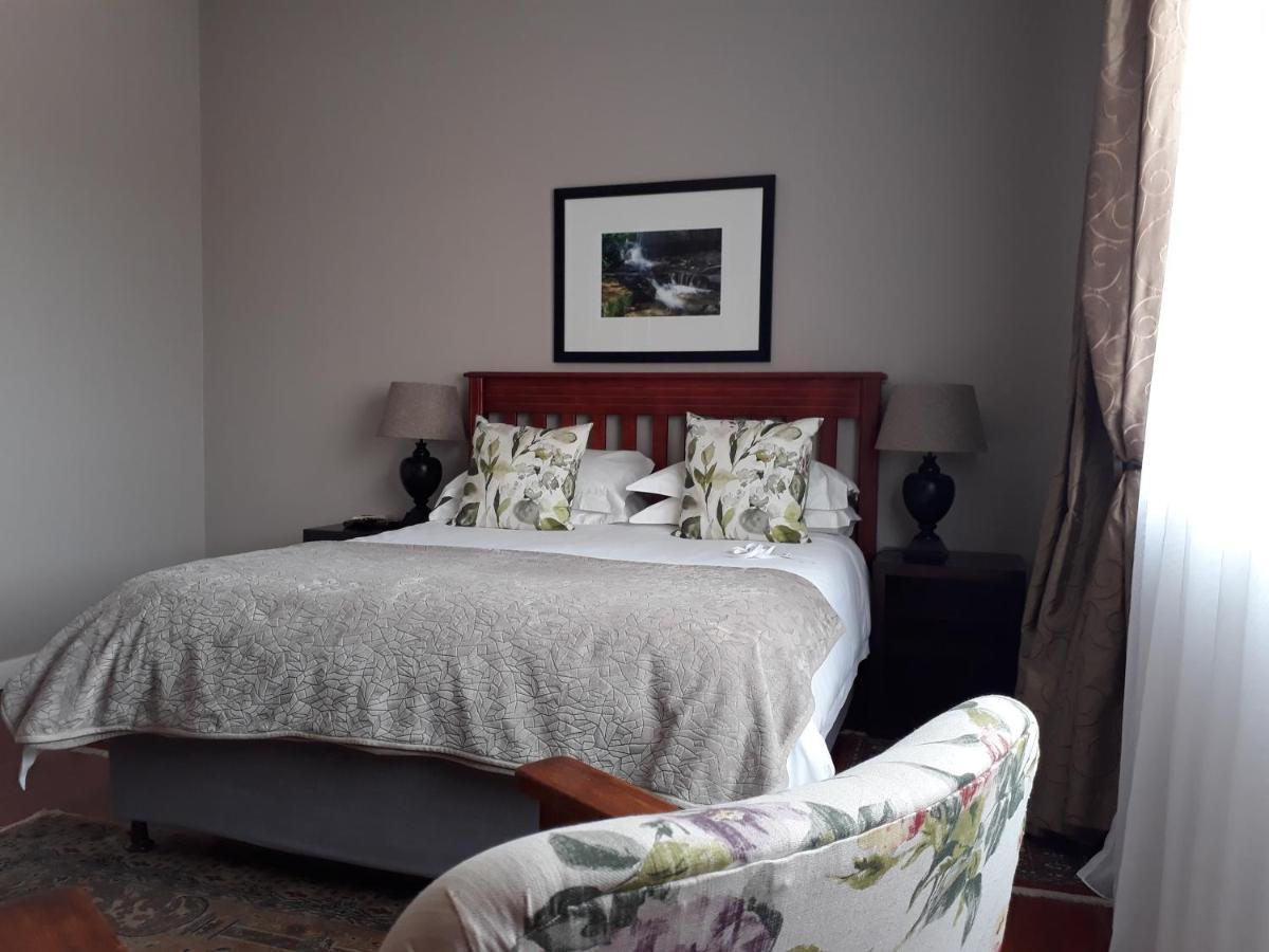 Harewood Lodge East London Bagian luar foto